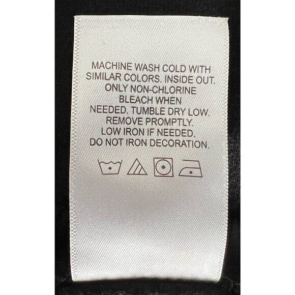 Disney Mickey Mouse With Santa Hat Sweatshirt Cropped Black Women’s  Size XS - Picture 8 of 9